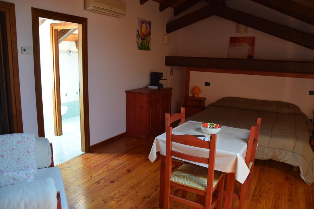 Agriturismo Domus Rustica Cormòns Стая снимка